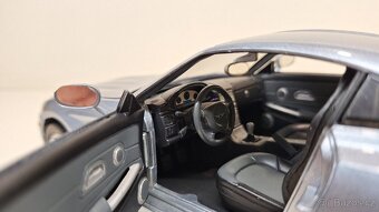 1:18 CHRYSLER CROSSFIRE - 11