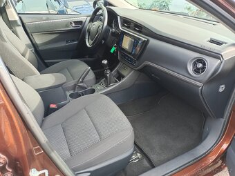 Toyota Corolla 1.6VVT-i 97kW Manual - záruka Autodraftu - 11