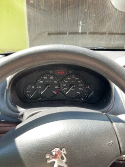 Peugeot 206 1.4, repas hlavy, nový výfuk, TK 8/26, tažné - 11