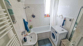 Pronájem bytu 2+1, 80m2 v centru Českých Budějovic, ul. Dr.  - 11