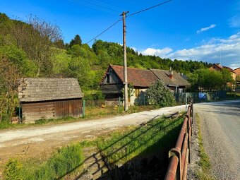 Dům s č.p., st. pozemek 1486 m2 Huslenky - Kychová - 11