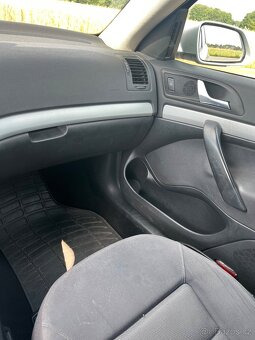 Škoda Octavia 1,9TDI DSG COMBI - 11