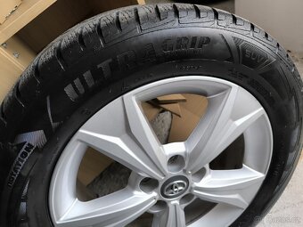 ALU kola Toyota CHR 5x114,3 R17 Originál, zimni pneu+TPMS - 11