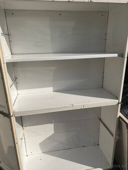 Staré kovové lékařské skříně - 2 kusy - 11