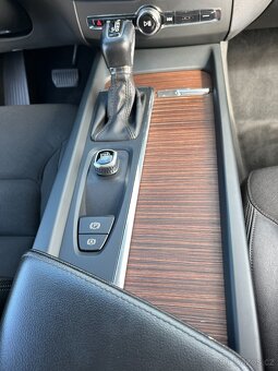 Volvo XC60 D4 AWD Momentum Pro – 6/2018, Nez. top. - 11