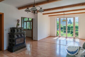 Prodej rodinného domu 200 m², pozemky 841 m² - 11