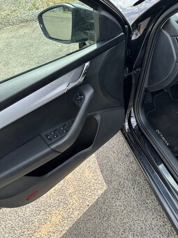 ŠKODA OCTAVIA 3 COMBI 2.0 tdi-110 kw-NAVIGACE - 11