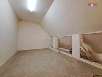 Prodej komerčních prostor, 95 m², Kyjov, ul. Masarykovo nám. - 11