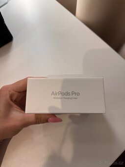 AirPods Pro - 11