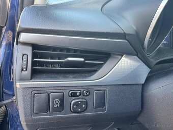 Toyota Avensis - 11
