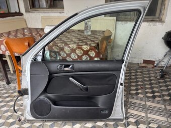 Práva strana dveri - 11