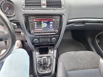 Škodia Octavia RS 2.0 TSI - 11