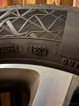205/55 R16 5x112  /  6.5J  /  ET50 Pneu 7-8mm - 11