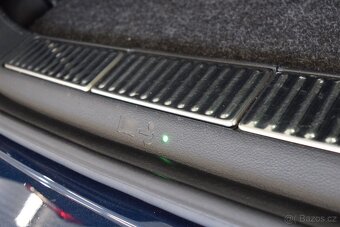 Škoda Superb 2.0 TDI Laurin&Klement DSG LCD 2020-DPH - 11