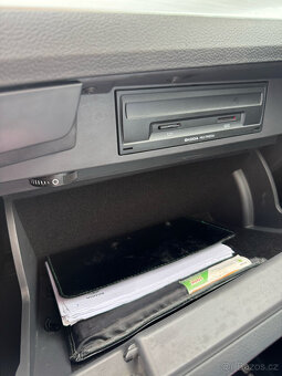 Škoda Superb III Combi 1.6TDI - 1.majitel, panorama, manuál - 11