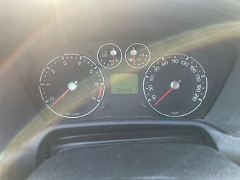 Ford Fusion 1.4i - 11