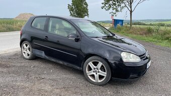 Volkswagen Golf V 2.0 TDI 103kW, r. 2004, STK 9/2026 - 11