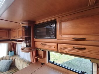 Fendt 550, podélné postele, předstan, karavan i na zimu - 11