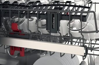 Whirlpool myčka 60cm vestavěná - 11