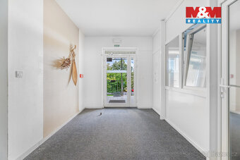 Prodej nájemního domu, 4261 m², Milovice, ul. Topolová - 11