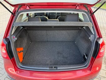 Volkswagen Golf V 1.6 16V FSI - 11