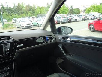 Touran 2.0 TDi 110 kW 2016 LED světlomety - 11