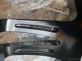 ORIG.PORSCHE MACAN TURBO 2020 FACELIFT R20 NOVE DISKY - 11