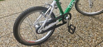 WOOM 3 (16") + stojánek + helma na kolo (zelená barva) - 11