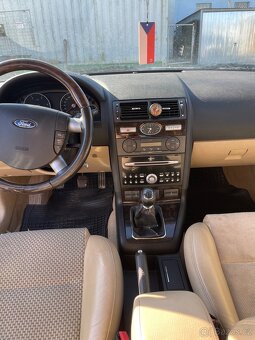 Ford Mondeo - 11
