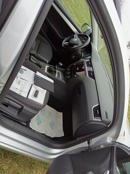 Octavia III combi 2.0 TDI 110kw facelift navi alu tažné TOP - 11