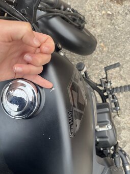 Prodám CRUISERA KEEWAY 125 ZÁNOVNÍ - 11