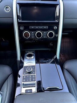 Land Rover Discovery 3,0 TDV6 190kW, rv 2018, Odpočet DPH - 11