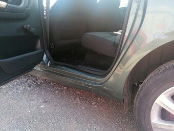 Škoda Roomster 1.2 TSI 63kw r.v 12/2011 ČR - 11