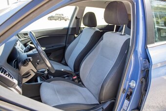 Hyundai i20 1.4i 16V Comfort - 11