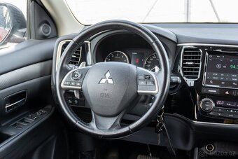 Mitsubishi Outlander 2.0 MIVEC 4x4 Automat - 11
