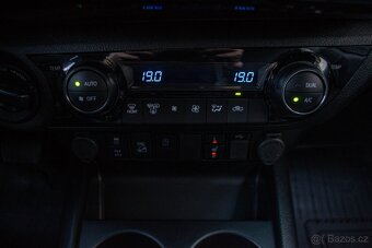 Toyota Hilux DC 2.8 I D-4D Invincible 4x4 A/T - 11