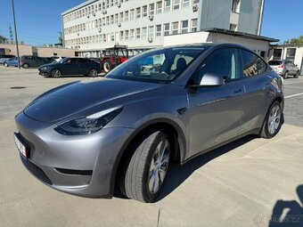Tesla Model Y RWD Basis 2024 (EU) 37700 € - 11