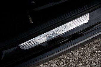 Mercedes-Benz E trieda Sedan Mercedes E350 4Matic W213 - 11