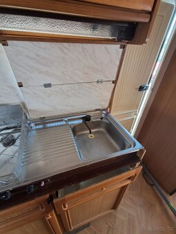 Karavan hobby DE LUXE - 11