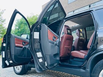 Volvo XC90 2.4 D5 4x4 AUT NEZÁVISLÉ T. SERVISKA TAŽNÉ FULL - 11