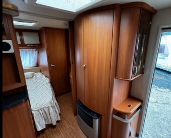 Karavan Hobby Prestige 560 UFE - 11
