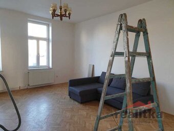 Prodej prostorného bytu 1+1, 55m2, Opava, ul. Komenského - 11