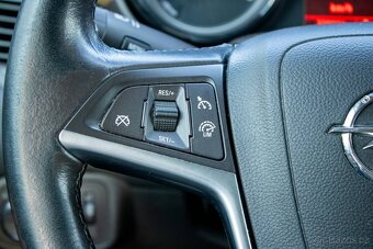 OPEL ZAFIRA TOURER 1.4 TURBO ECOTEC 140k LPG 2015 - 11