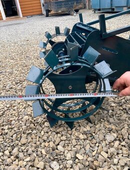 Jednořádkový vyorávač brambor s dopravníkem - 11