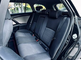 Toyota Avensis 1.6 D-4D S S Active - 11