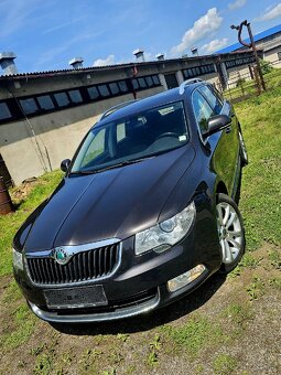 Škoda Superb combi Ambiente manuál - 11