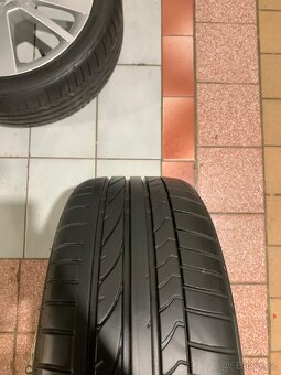 Alu kola Škoda R17 5X100 LETNÍ PNEU 215/40 R17 TOP STAV - 11