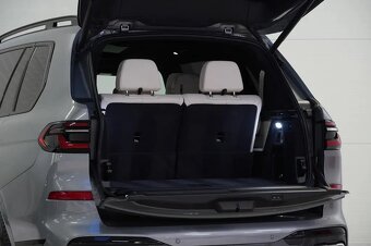 BMW X7, 40i,M-paket,ČR,DPH,HUD, - 11