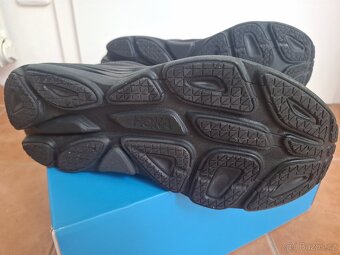Běžecké boty Hoka Bondi 8 black - 11