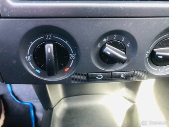 ŠKODA FABIA COMB. 1.4 16V AMBIENTE - 11